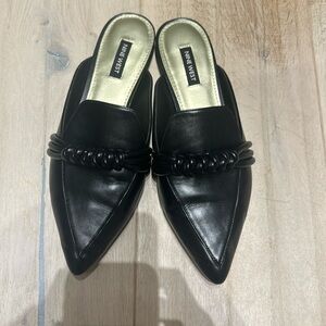 Nine West black leather slides